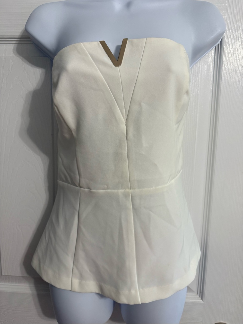 Dynamite White Bustier Top with Exposed Gold Zipper and deep V / excellent cond
